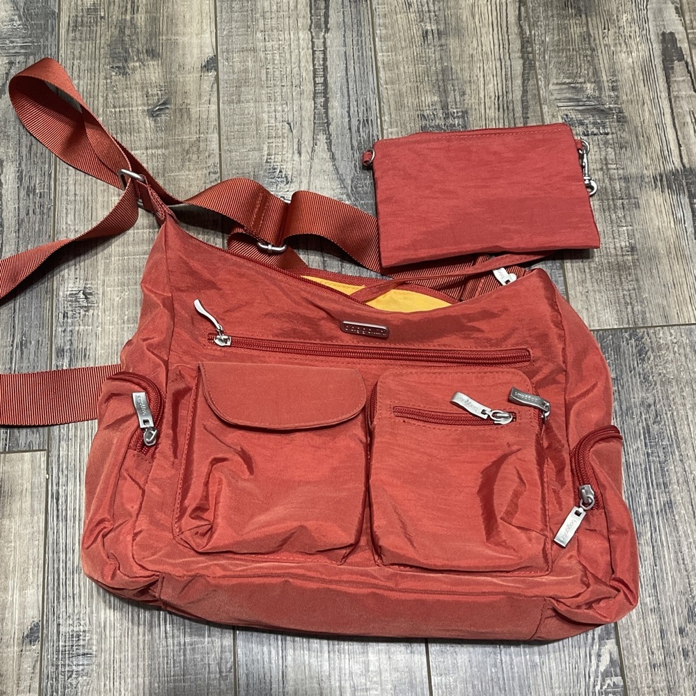 Baggallini Everywhere Bagg Women Medium Burnt Orange Excellent Crossbody Pockets